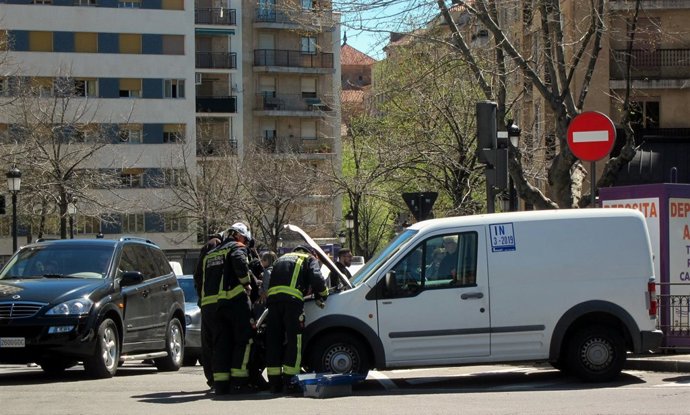 Furgoneta que colisionó con el vehículo policial en Salamanca