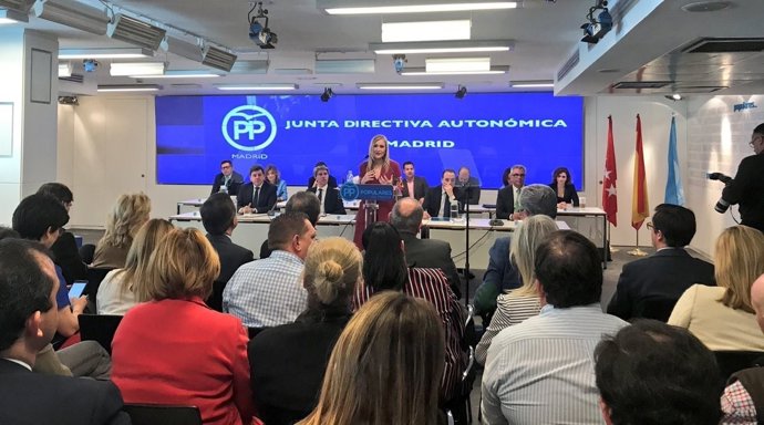 Cifuentes en la Junta Directiva Autonómica