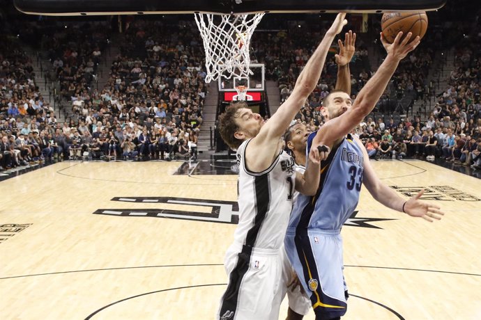 Los hermanos Gasol en el Memphis Grizzlies - San Antonio Spurs