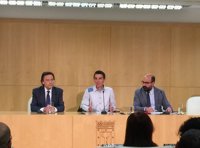 El Ayuntamiento firma un acuerdo pionero con Transparencia Internacional España para el servicio de Línea Madrid