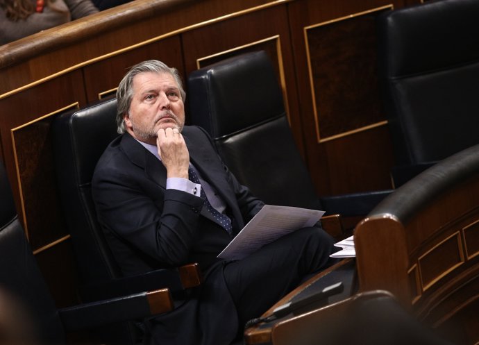 Íñigo Méndez de Vigo, ministre d'Educació 