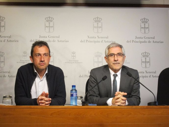 Gaspar Llamazares y Ovidio Zapico, diputados de IU en Asturias