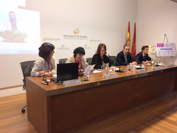 Jornada sobre Parkinson en el Parlamento de Navarra.