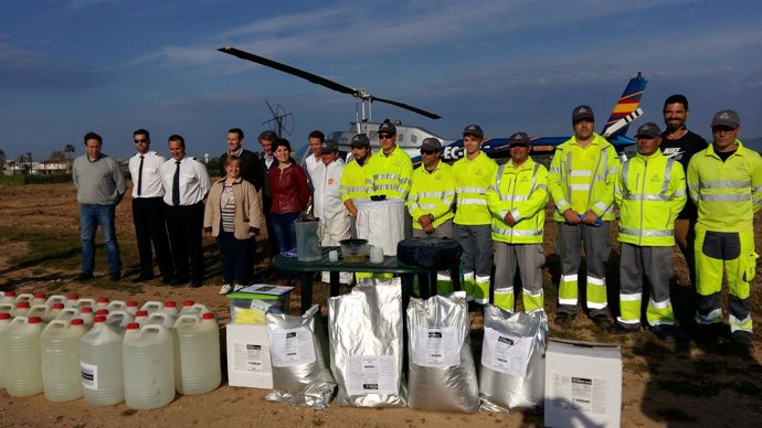 Cort actúa con un helicóptero para combatir el mosquito común