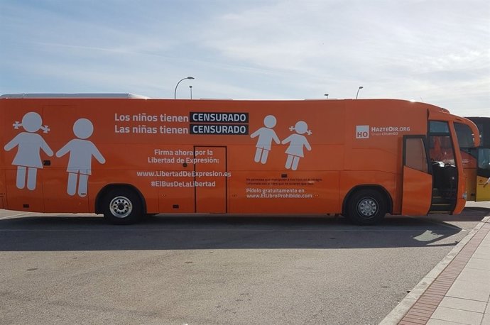 Tercer bus de Hazte Oír 