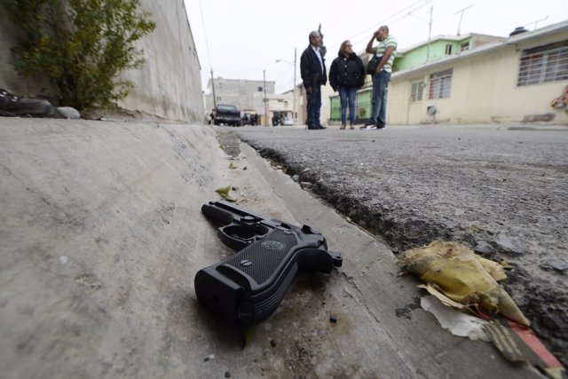 Un Tiroteo En El Departamento Mexicano De Tláhuac Deja Tres Muertos Y ...