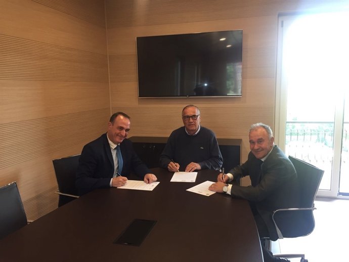 Firma de la creación de TEA