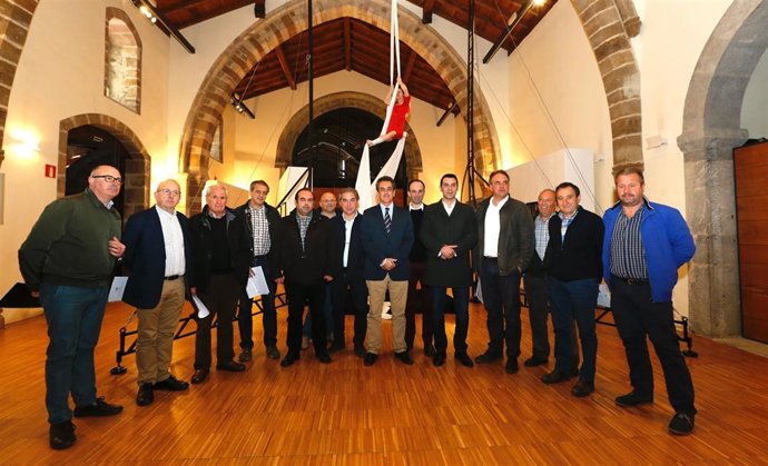 Martín informa a los alcaldes de Liébana de la programación