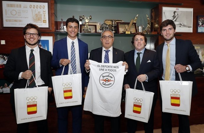 Alejandro Blanco amb membres de Barcelona amb la Selecció