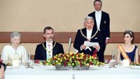 La reina Letizia consigue hacer sonreír a la futura emperatriz Masako, en la cena de gala en Japón