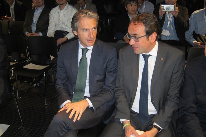    El Ministre de Foment, Íñigo de la Serna, i el conseller Josep Rull
