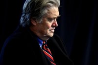 Bannon amenazó con abandonar la administración Trump si no conservaba un mínimo de influencia en el CSN
