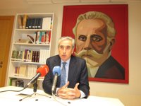 Jáuregui dice que hubiera preferido que el PP estuviera presente en la declaración por el desarme de ETA