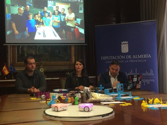 Los talleres de 'Juventud y Nuevas Tecnologías' llegarán a 20 municipios en 2017