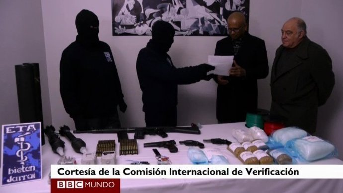 Verificadores de ETA dicen que ETA ha sellado armas y explosivos