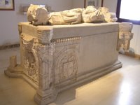 El Arzobispado de Alcalá pide ayuda para recuperar un relieve artístico del siglo XV hallado en una galería de Londres