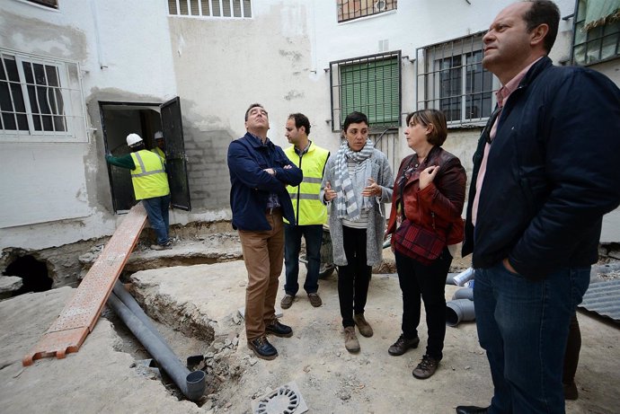 Visita a las obras de viviendas protegidas en Almanjáyar