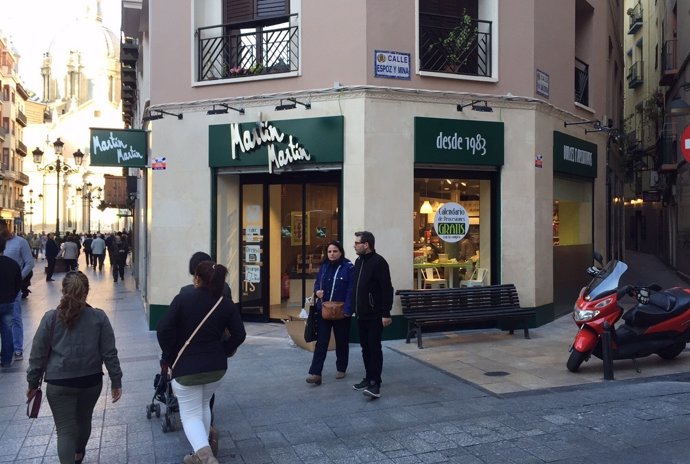 La cadena Martín Martín abre una nueva tienda en la calle de Alfonso.
