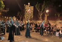 Las calles de la ciudad de Murcia se tiñen este Viernes de Dolores de azul