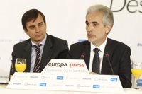 El consejero andaluz de Salud, partidario de regular el uso compasivo del cannabis