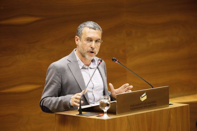 El vicepresidente de Derechos Sociales del Gobierno de Navarra, Miguel Laparra