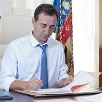 Riba-roja regulariza 149 servicios municipales sin contrato público por valor de más de un millón