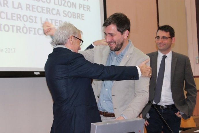  T.Comín i el president de la Fundació Luzón, F.Luzón