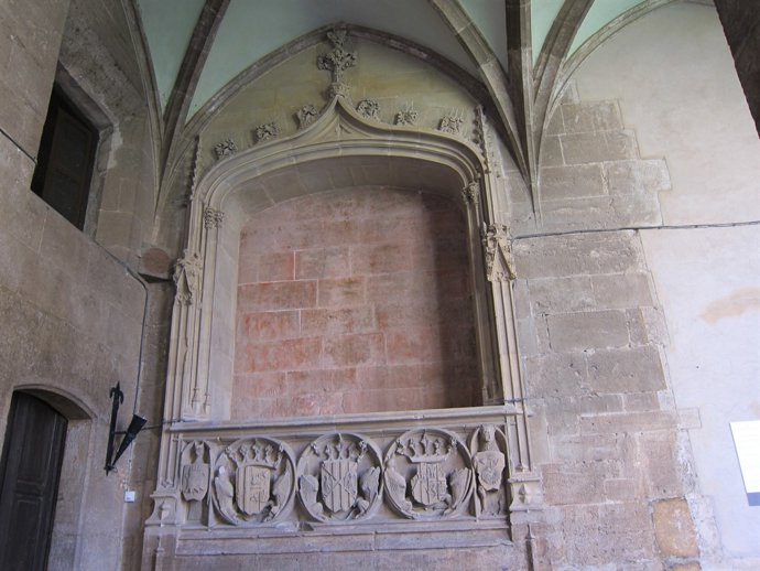  Sarcófago De La Reina María De Castilla