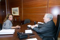 El Gobierno canario se compromete a resolver la "catastrófica" situación de la dependencia