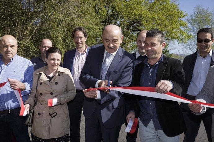 Inauguración carretera entre Corvera y Santiurde de Toranzo