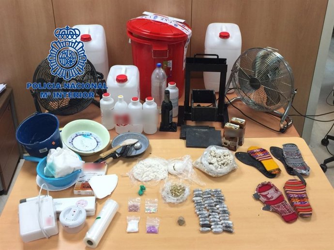 Material confiscat en operació policial