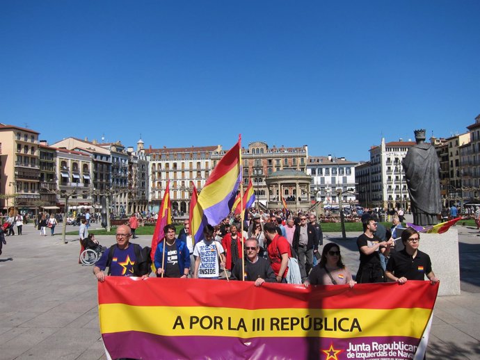 Manifestación bajo el lema 'A por la III República'