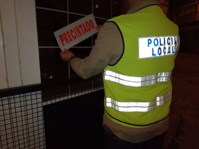 La Policía Local de Sevilla precinta un local