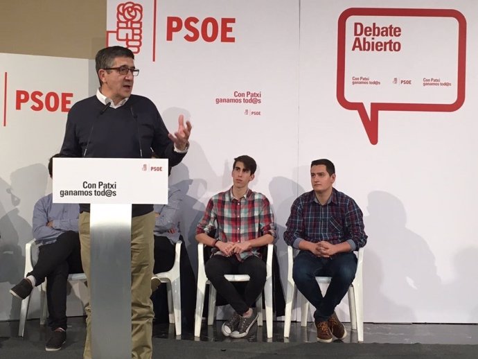 El socialista se ha reunido con militantes de Valencia