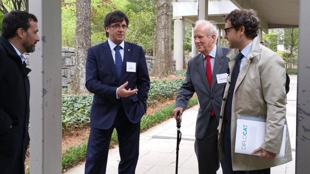 Carles Puigdemont, Ambler Moss y Albert Royo en el Carter Center de Atlanta