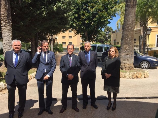 Reunión en Subdelegación por no indulto cofradía El Rico