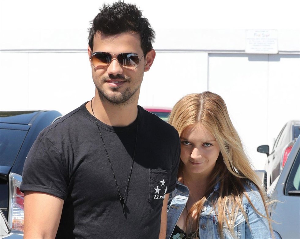 Taylor Lautner y Billie Lourd