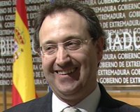 Piornal (Cáceres) premia al director del Festival de Mérida (Badajoz) con el galardón 'Somos Cultura'