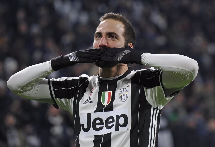 Higuaín celebra un gol con la Juventus