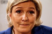 Le Pen resucita la polémica por sus comentarios sobre el Holocausto en Francia