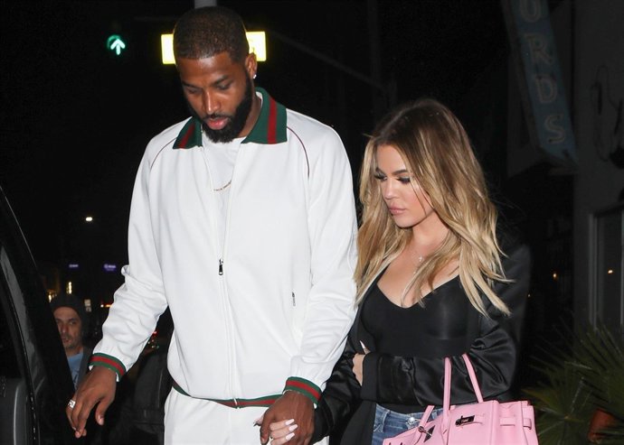 Khloé Kardashian, enamorada y muy feliz./ Cordon Press