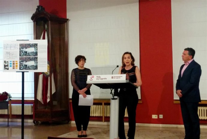 Gamarra, Cuevas y Gutiérrez, en la presentación