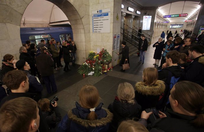 Homenaje a las víctimas del atentado de San Petersburgo