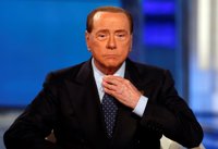 La industria cárnica italiana carga contra Berlusconi por apoyar una campaña para "salvar" corderos