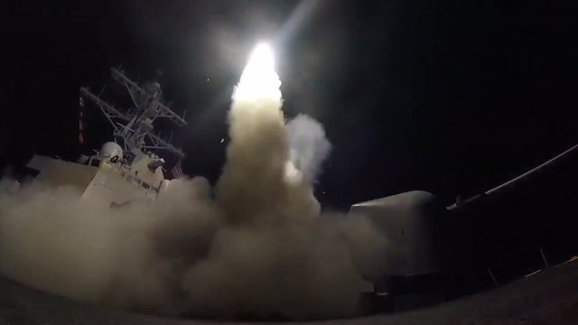 EEUU ataca con misiles una base militar en Siria