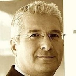 Simon Nowroz, nuevo director de marketing de CWT