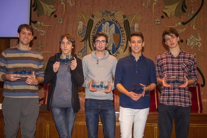 Algunos de los premiados en la Olimpiada de Filosofía de Navarra.
