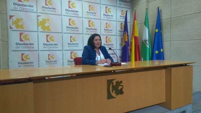 Dolores Amo en rueda de prensa