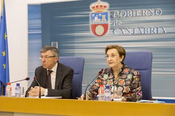 
La Consejera De Sanidad Y El Gerente Del SCS En Rueda De Prensa