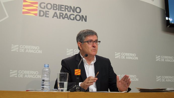 El consejero de Presidencia de Aragón, Vicente Guillén